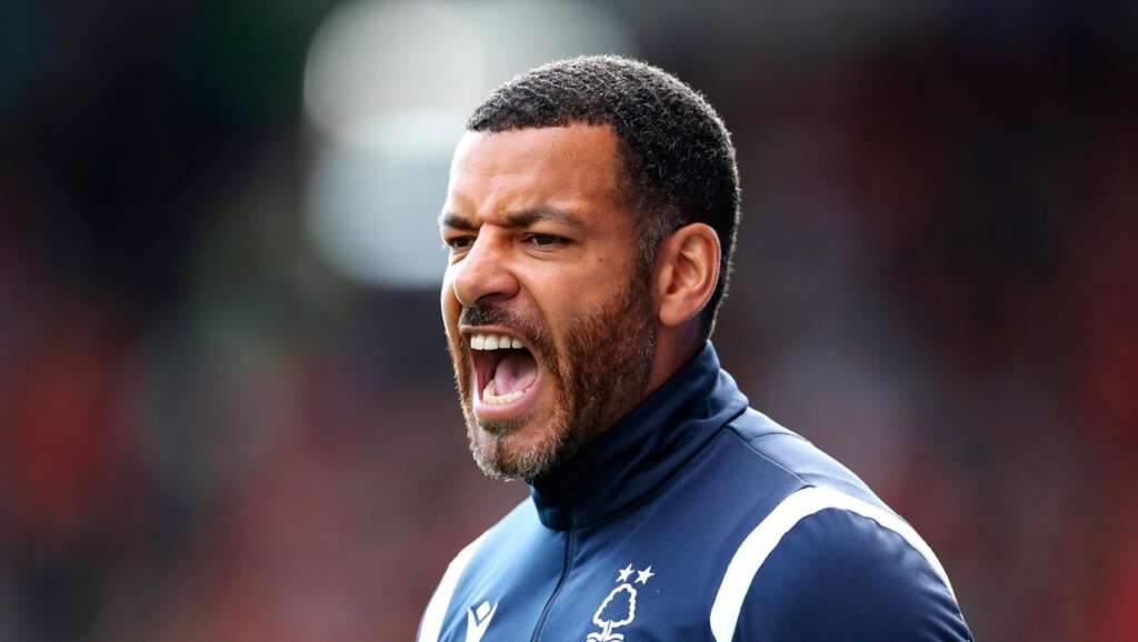 Le patron du gardien Reid attristé par la sortie de Hughton mais désireux d’avoir une «conversation» avec les propriétaires de Forest après l’ouverture de la victoire