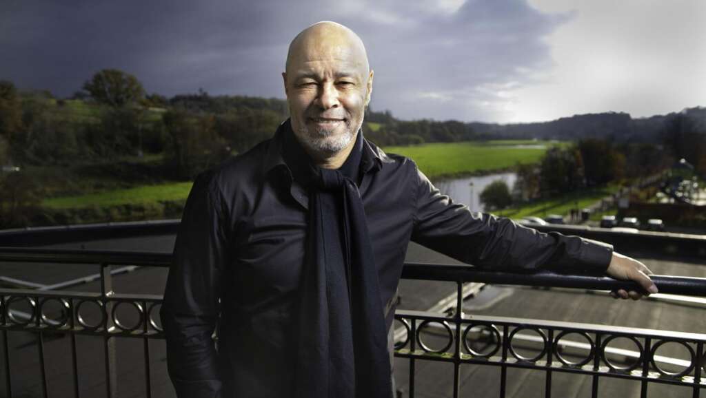 « J’ai été victime de railleries raciales en tant que joueur, mais je n’ai jamais subi d’abus anti-irlandais comme le fait James McClean » – Paul McGrath