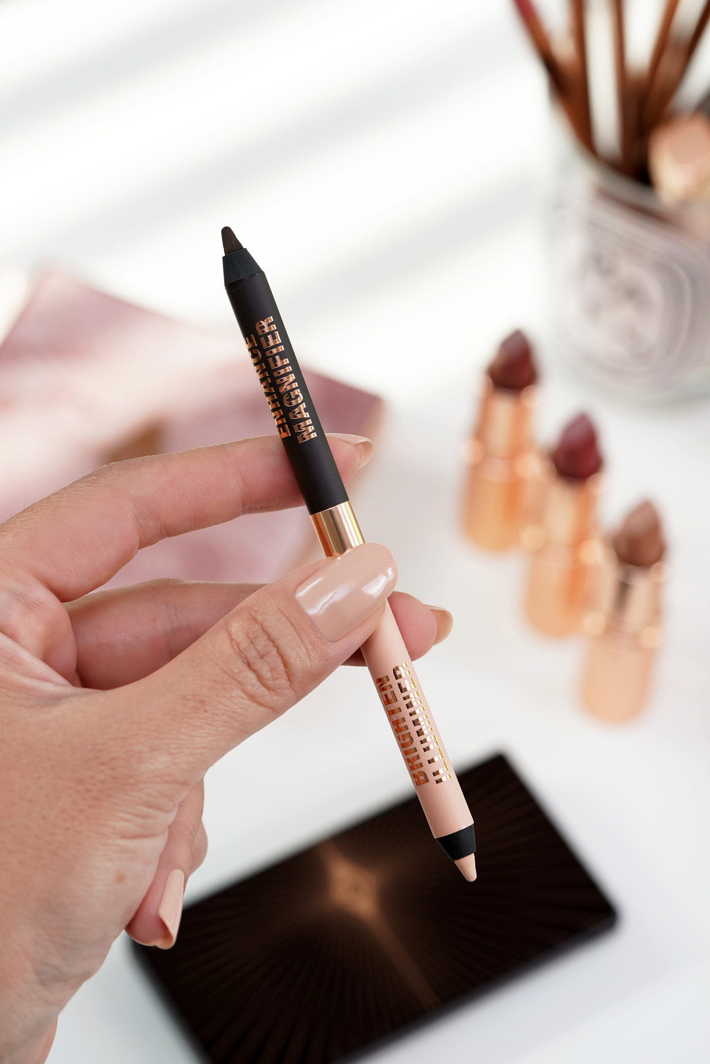 Charlotte Tilbury Super Nudes Duo Liner critique |  Le Lookbook Beauté