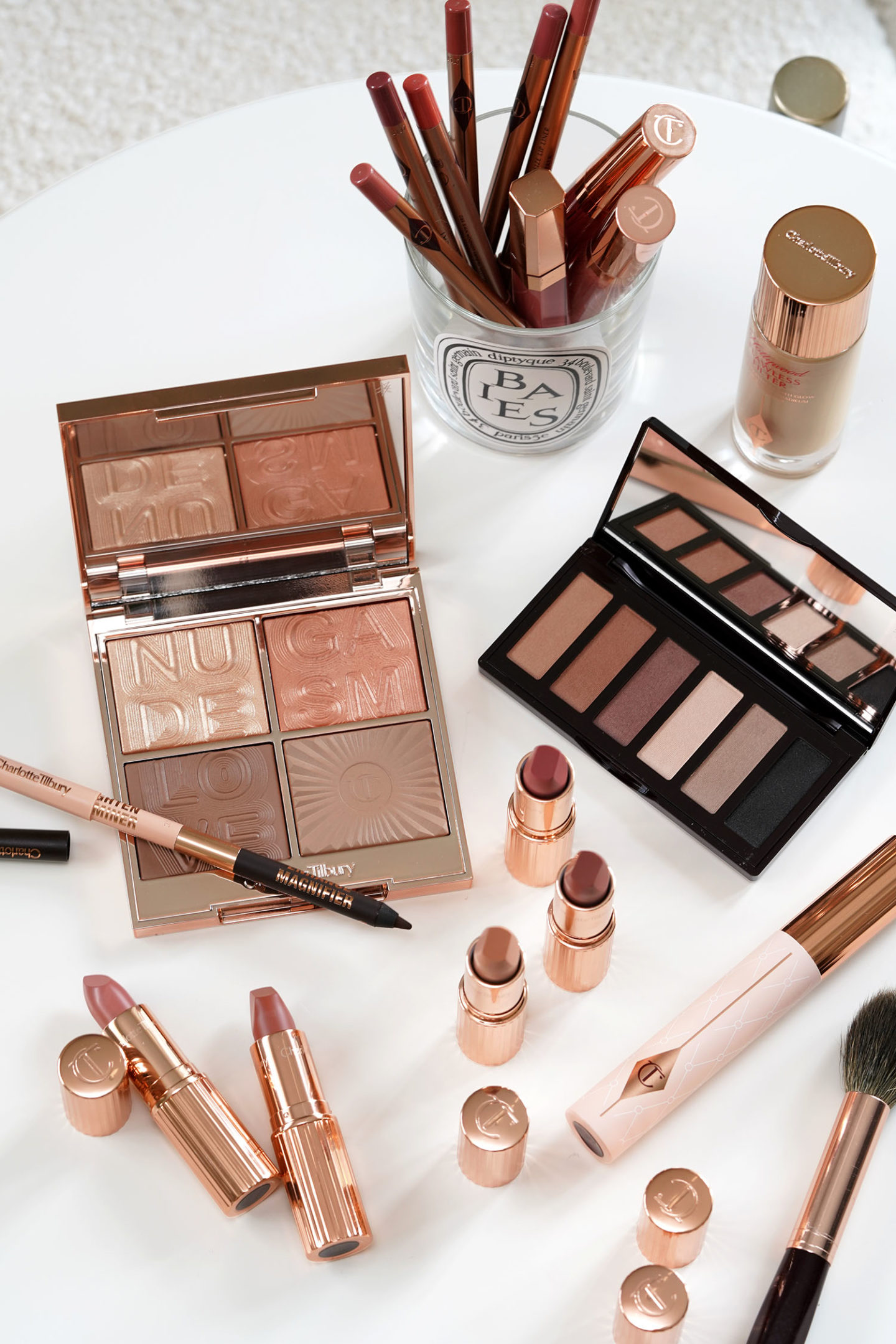 Avis sur la collection de super nus de Charlotte Tilbury |  Le Lookbook Beauté