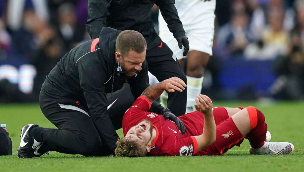 Harvey Elliott de Liverpool « submergé » par le soutien après une luxation de la cheville