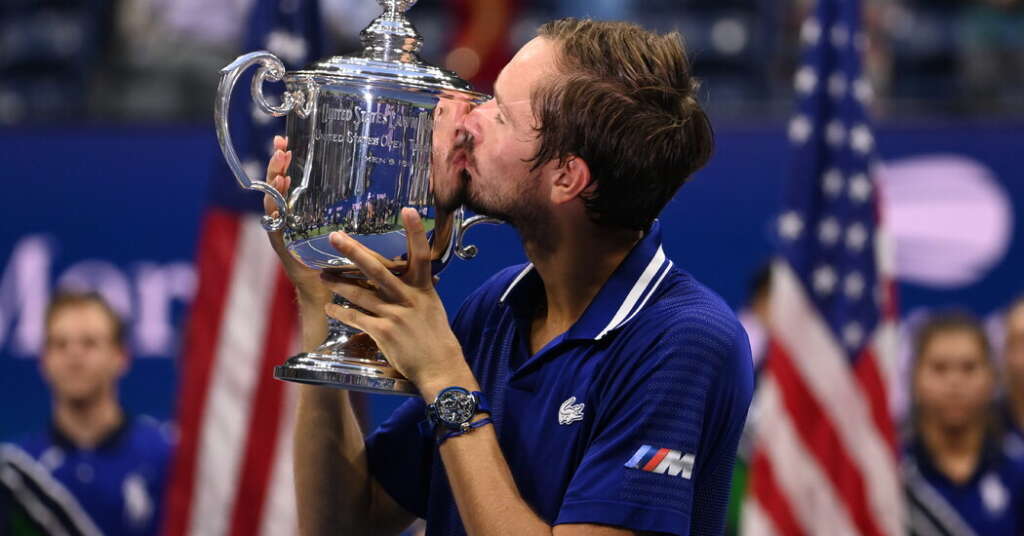 Daniil Medvedev remporte l’US Open, Novak Djokovic manque le Grand Chelem