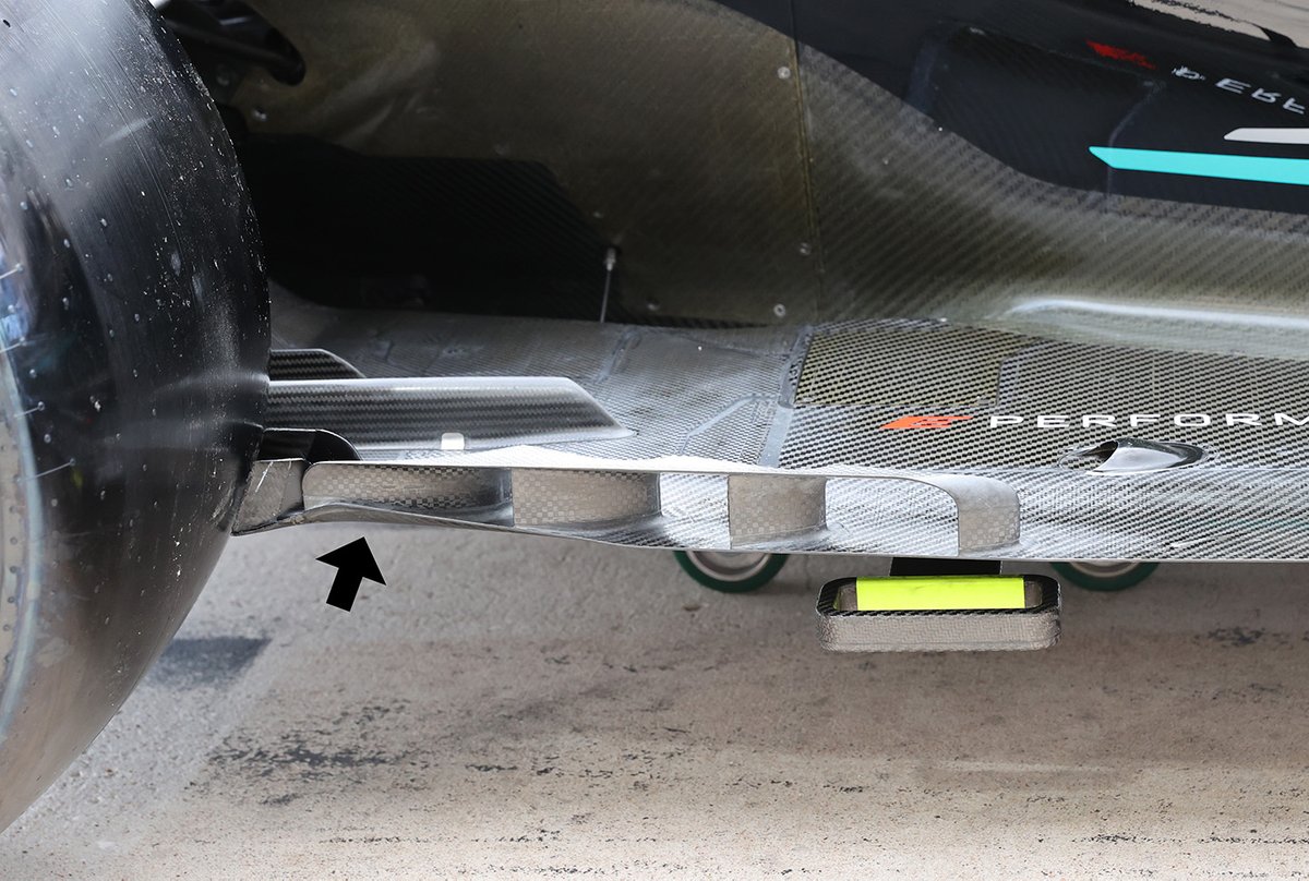 Détail du plancher de la Mercedes W12