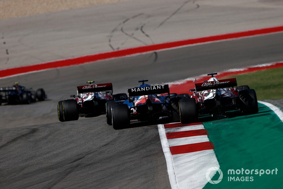Antonio Giovinazzi, Alfa Romeo Racing C41, Fernando Alonso, Alpine A521 et Kimi Raikkonen, Alfa Romeo Racing C41