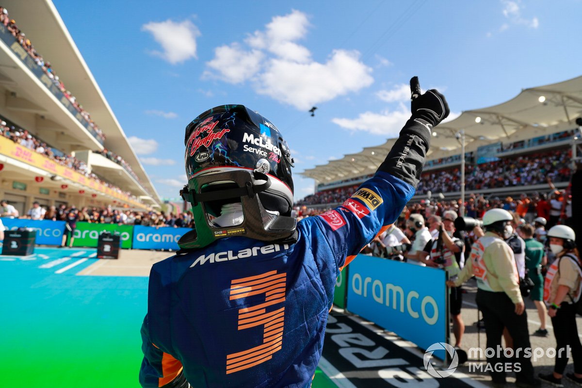 Daniel Ricciardo, McLaren, en parc fermé