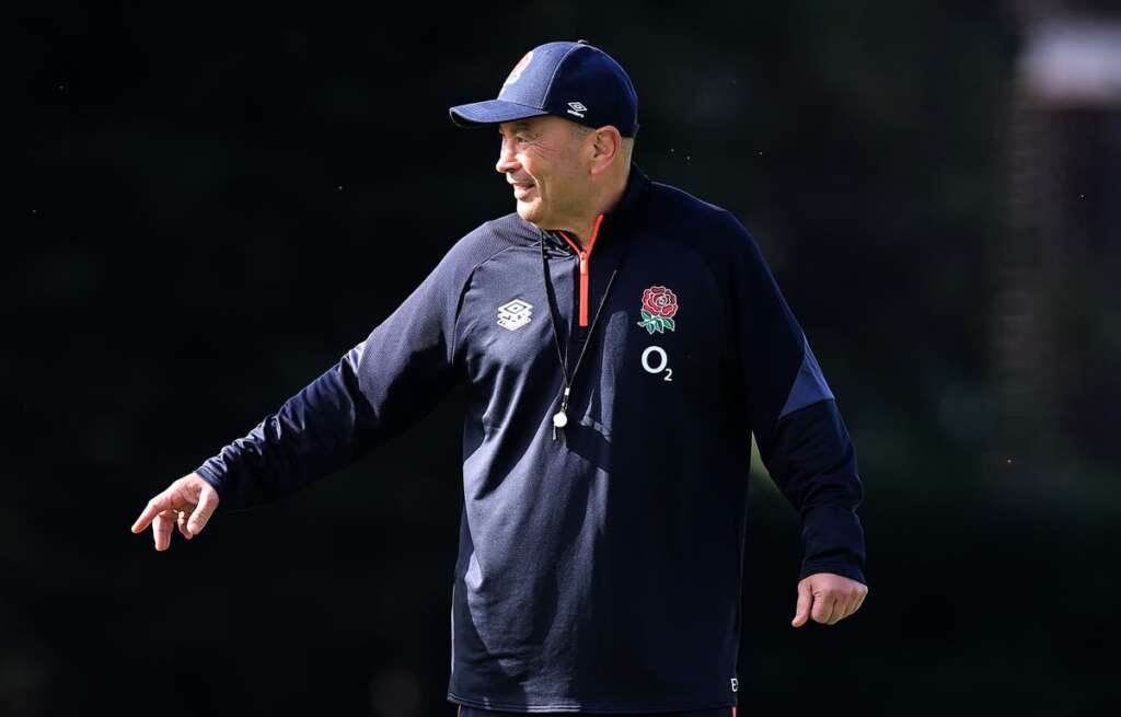 Eddie Jones défend les méthodes d’entraînement de l’Angleterre et le roulement du personnel