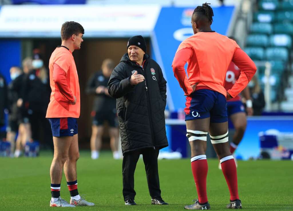L’entraîneur anglais Eddie Jones fait face à une décision à l’ouverture après le test positif d’Owen Farrell au Covid-19