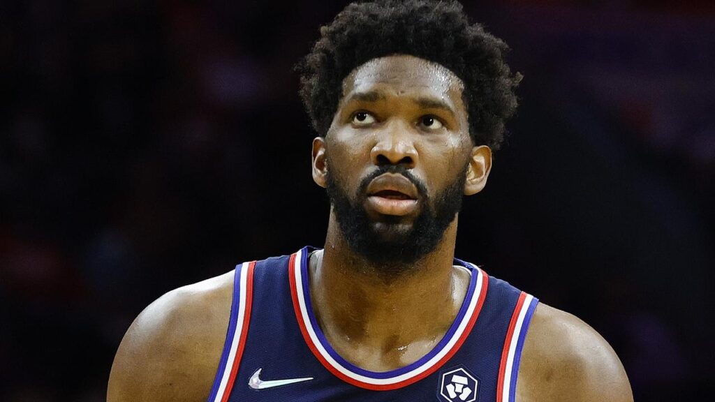 Joel Embiid, star de la NBA, pensait qu’il n’allait pas s’en sortir pendant son combat contre le Covid-19, Phiadelphia 76ers, vs Minnesota Timberwolves, premier match de retour, NBA news